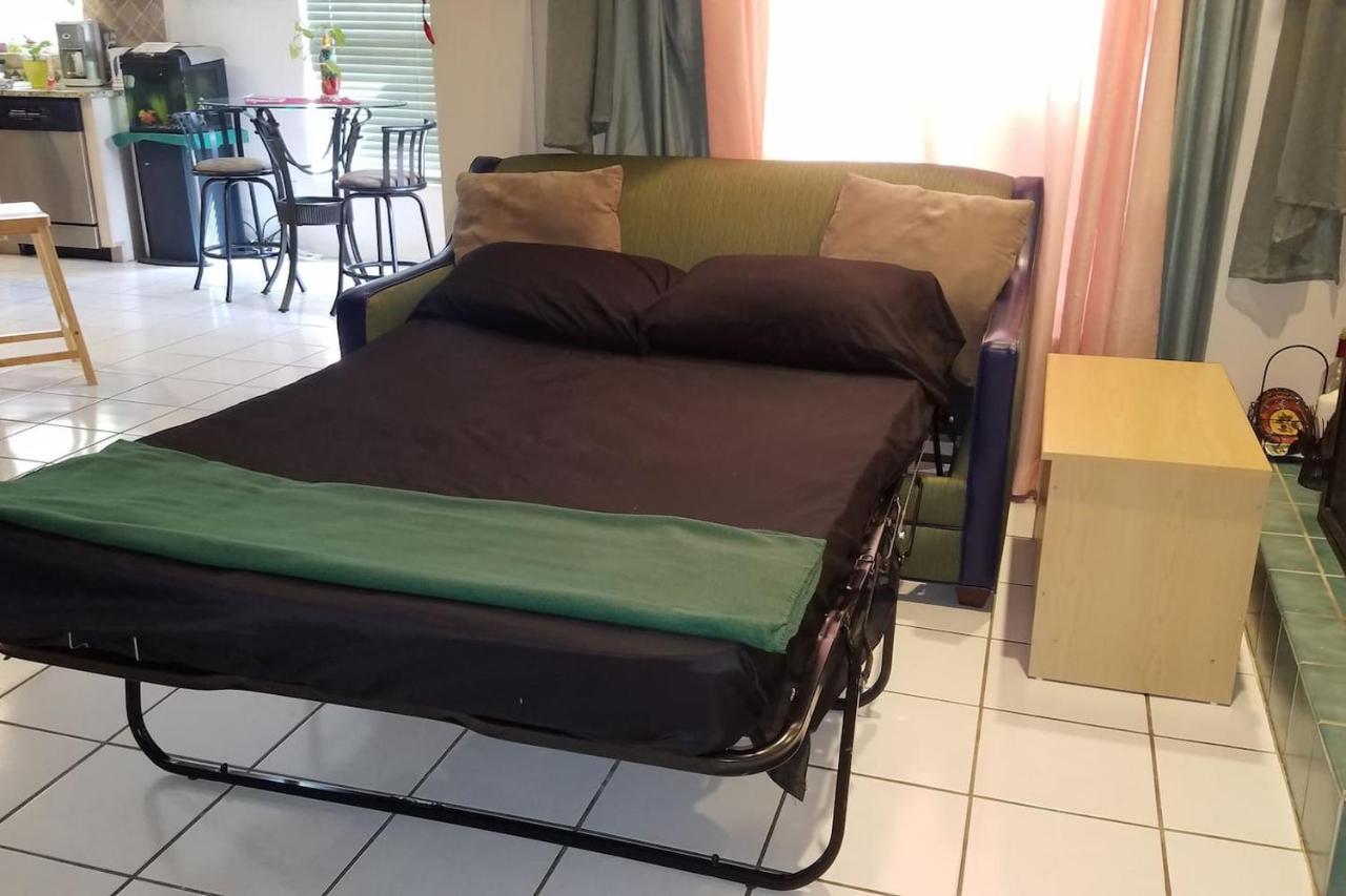 Cozy And Conveniently Located Pool Home With Free Wifi Tampa Exterior photo
